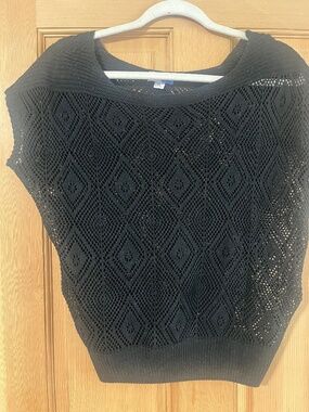 Black Open Knit Sweater Top – Lightweight & Stylish